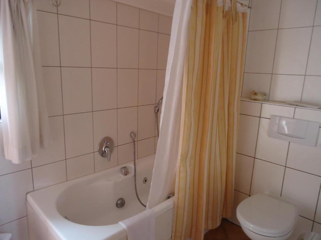 Am Alten Fronhof Bergisch Gladbach Exteriör bild